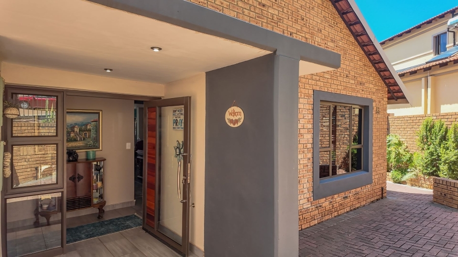 4 Bedroom Property for Sale in Cashan North West